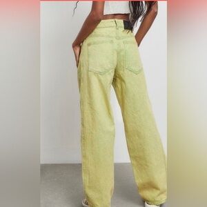 NWT Urban Outfitters/ BDG Rih Low-Rise Extreme Baggy Jean in Pink Wash